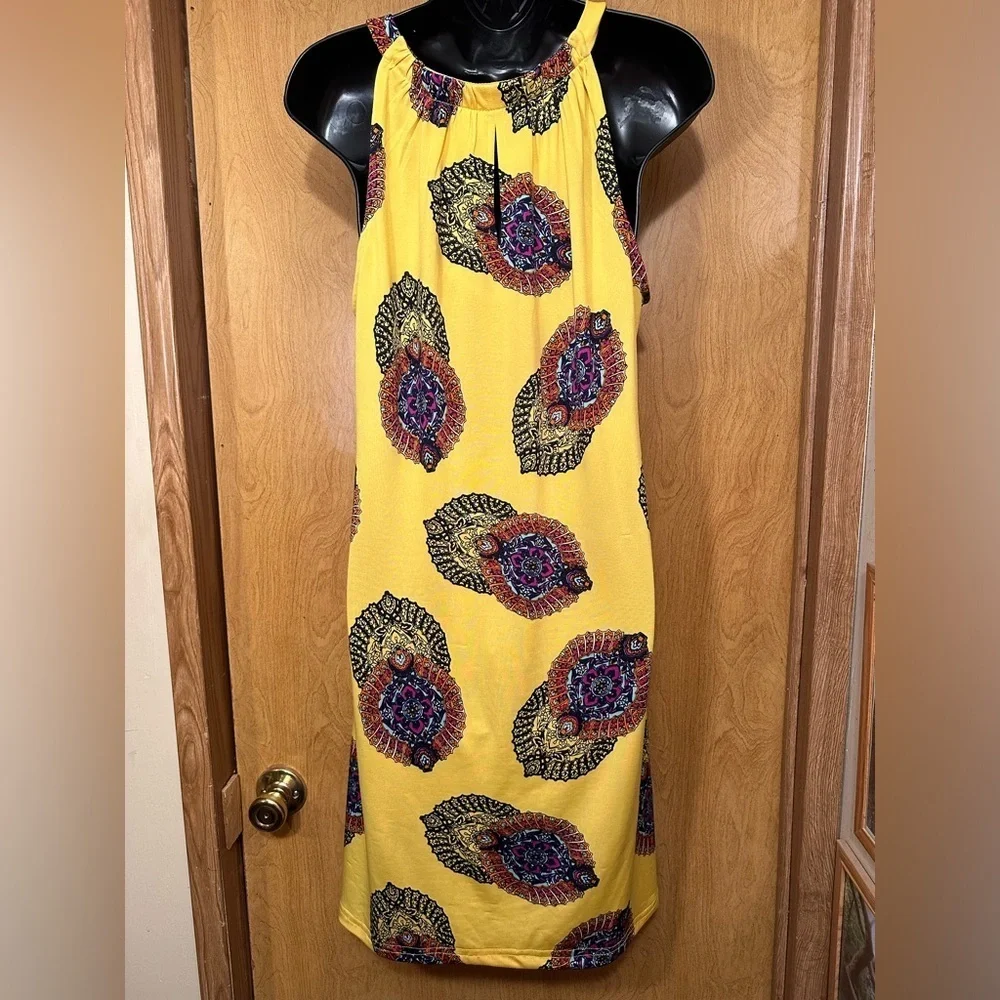 Julie Miles yellow Paisley Halter style dress size medium - Picture 4 of 7